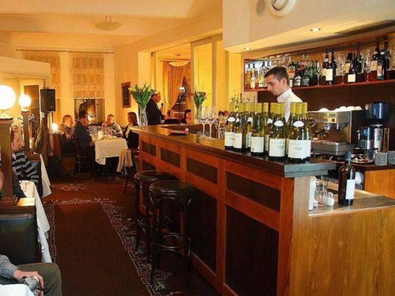 Hotel U Divadla - Czech Leading Hotels Prag Eksteriør billede