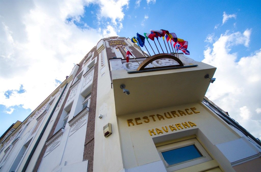 Hotel U Divadla - Czech Leading Hotels Prag Eksteriør billede
