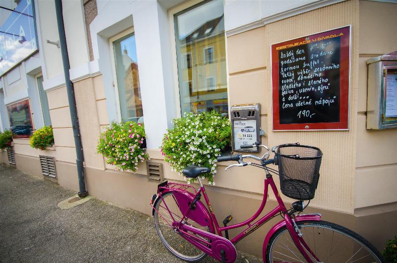 Hotel U Divadla - Czech Leading Hotels Prag Eksteriør billede