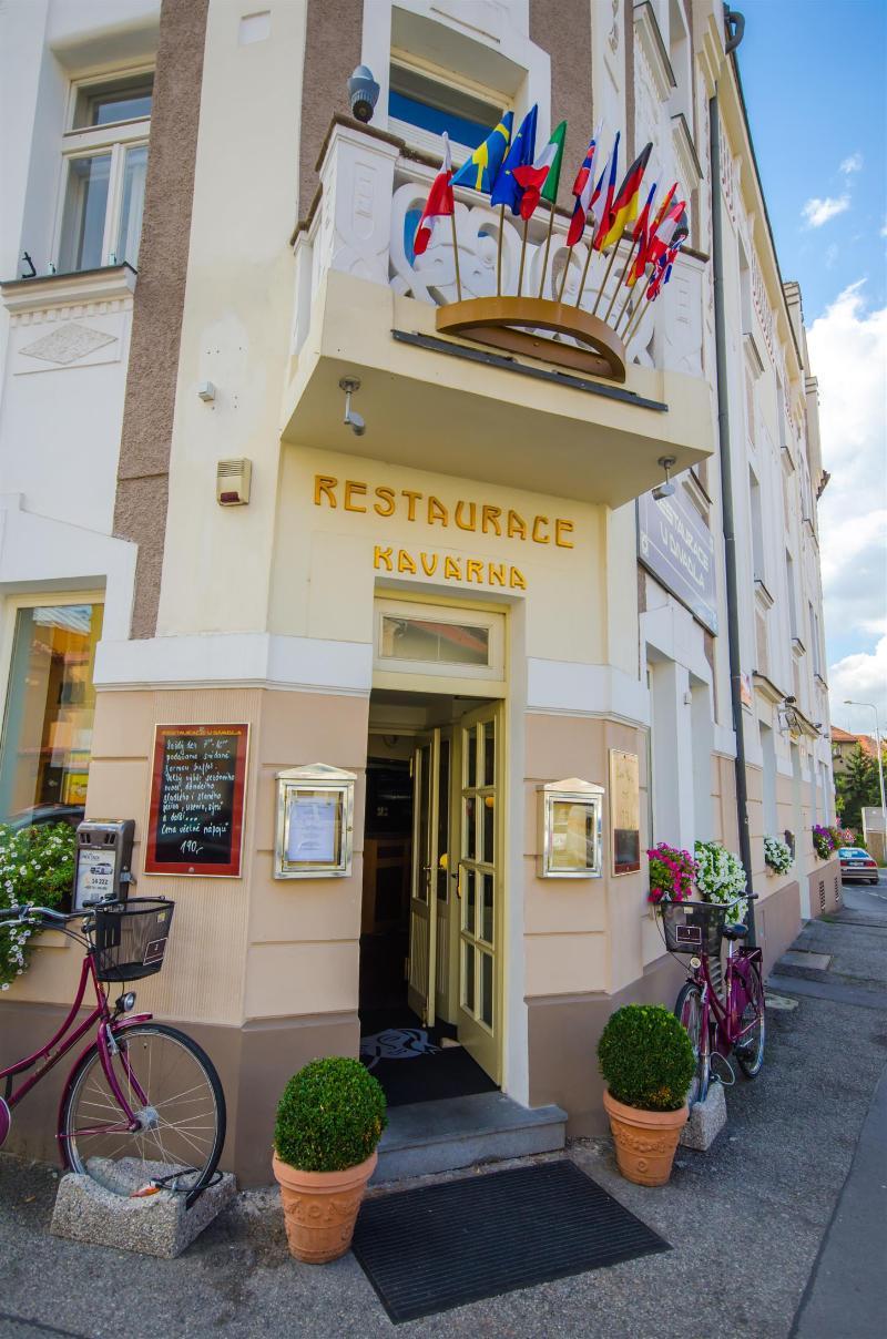 Hotel U Divadla - Czech Leading Hotels Prag Eksteriør billede
